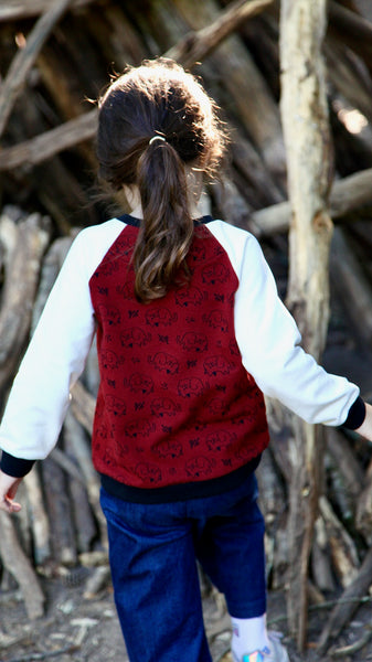 Ce sweat-shirt ne quittera plus vos petits et grands aventuriers