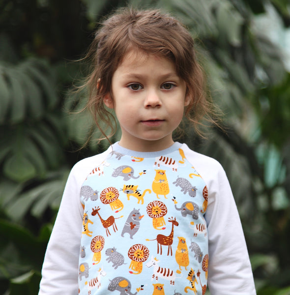 Sweatshirt motif savane zoo, manches longues blanches. Pour bébés et enfants de 6 mois à 6 ans
