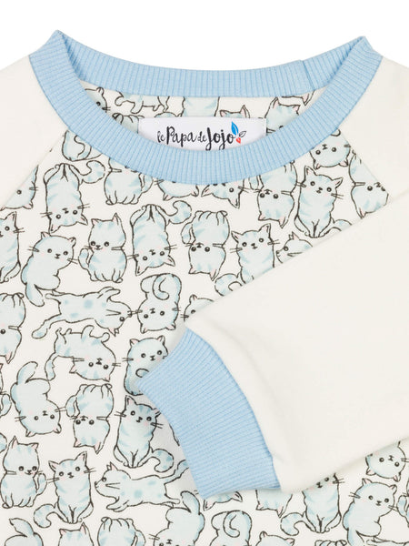 Gros plan sur les p'tits chats qui ornent ce sweat shirt bébé et enfant
